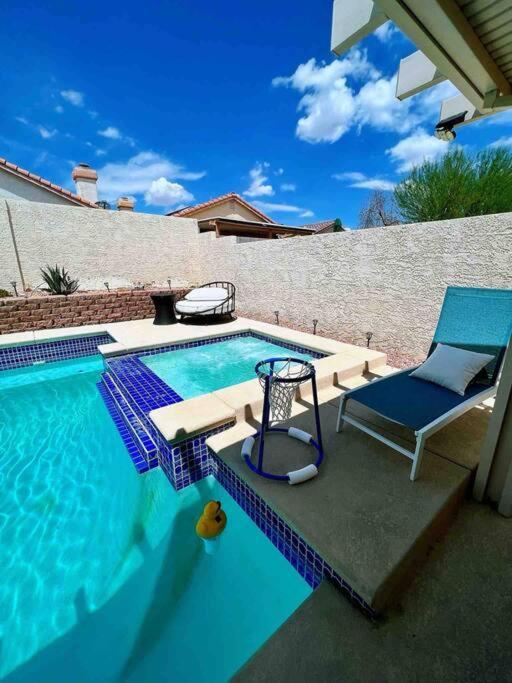 Amazing Heated Pool And Private Hot Tub 3Br In Heart Of Lv Villa Las Vegas Eksteriør billede